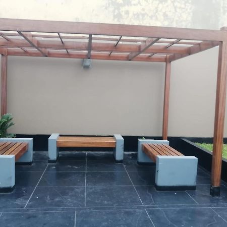 Departamento Estudio Full Equipado Wifi Cerca A Todo Lima Appartamento Esterno foto