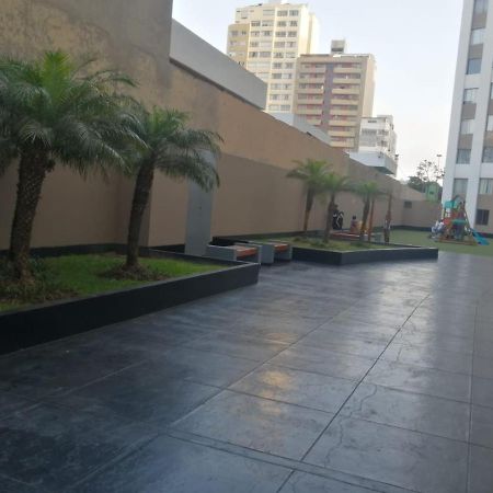 Departamento Estudio Full Equipado Wifi Cerca A Todo Lima Appartamento Esterno foto